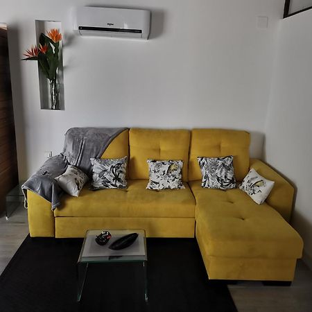 شقة Fg Albayzin Apartamento Deluxe Con Terraza Vistas Y Parking Gratis غرناطة المظهر الخارجي الصورة