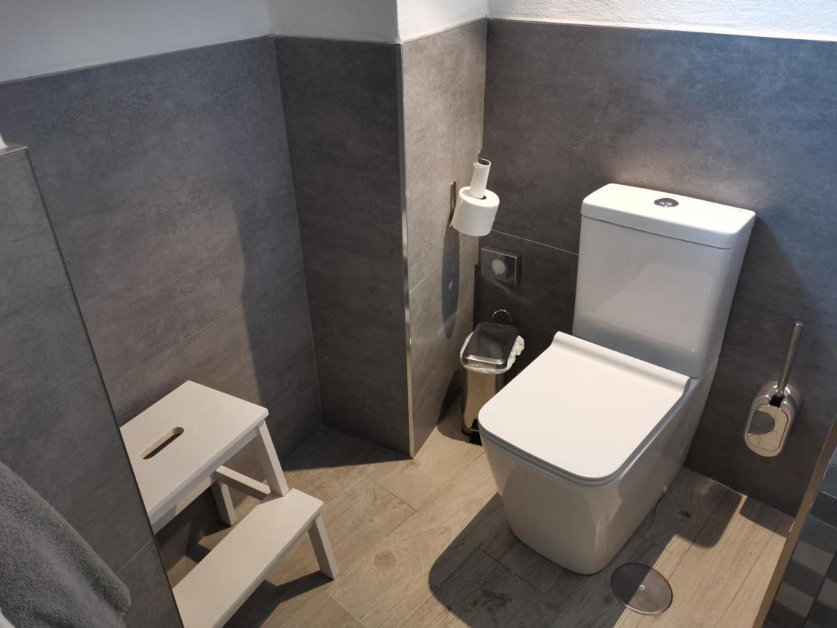 شقة Fg Albayzin Apartamento Deluxe Con Terraza Vistas Y Parking Gratis غرناطة المظهر الخارجي الصورة