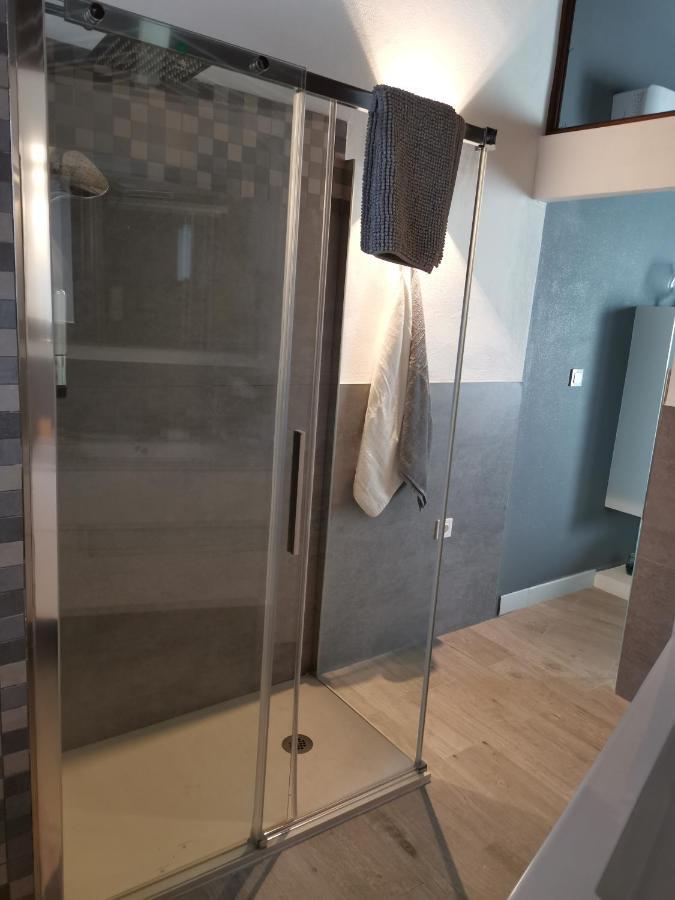 شقة Fg Albayzin Apartamento Deluxe Con Terraza Vistas Y Parking Gratis غرناطة المظهر الخارجي الصورة