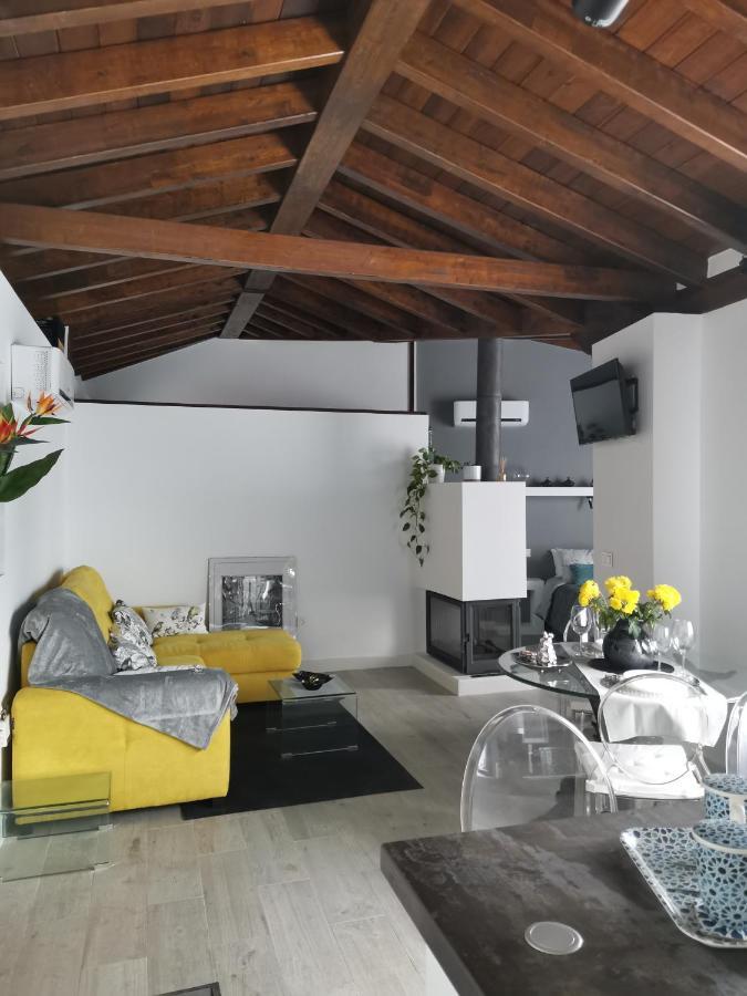 شقة Fg Albayzin Apartamento Deluxe Con Terraza Vistas Y Parking Gratis غرناطة المظهر الخارجي الصورة