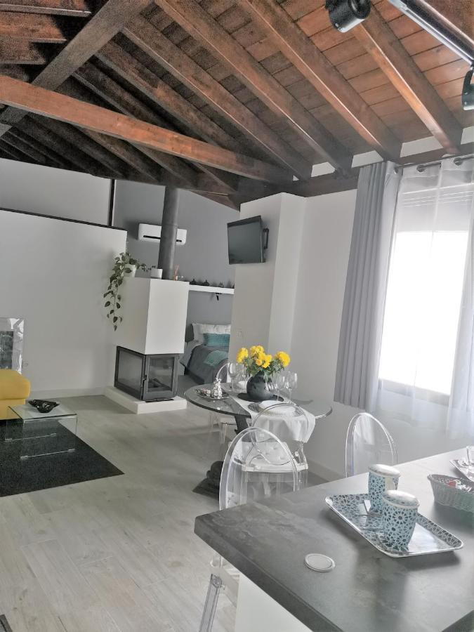 شقة Fg Albayzin Apartamento Deluxe Con Terraza Vistas Y Parking Gratis غرناطة المظهر الخارجي الصورة