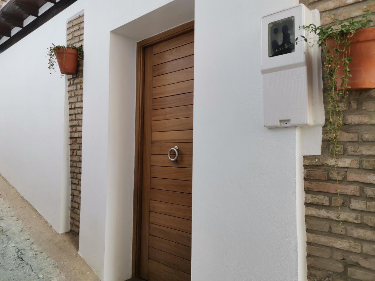 شقة Fg Albayzin Apartamento Deluxe Con Terraza Vistas Y Parking Gratis غرناطة المظهر الخارجي الصورة